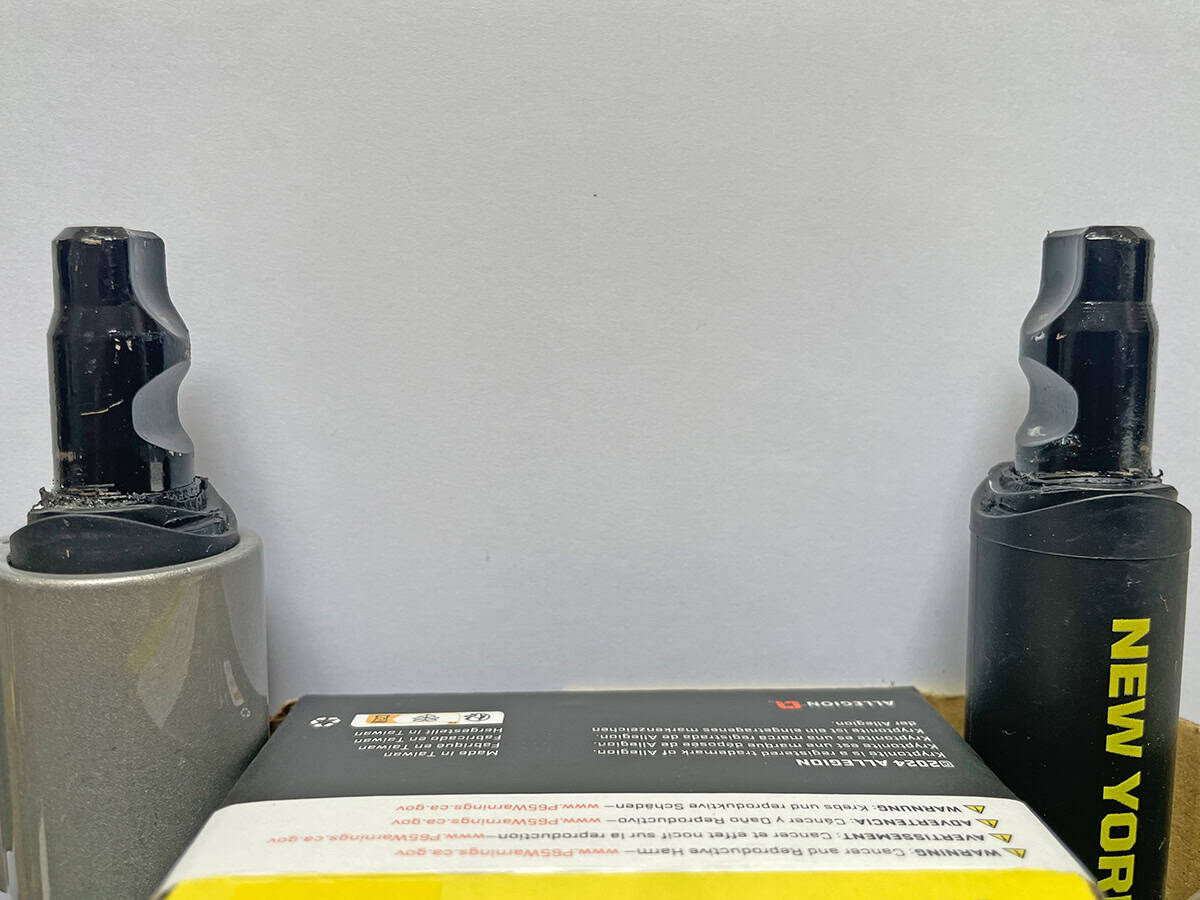 Independent shop lock shackle