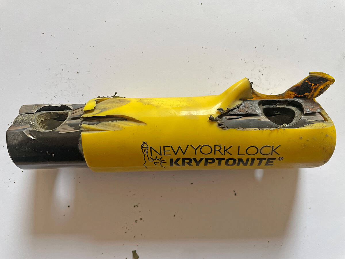 Second Amazon lock: cut crossbar