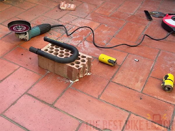 Mains powered angle grinder